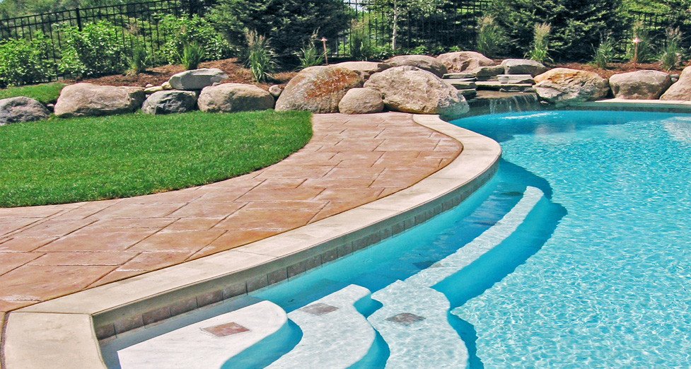 curved pool steps