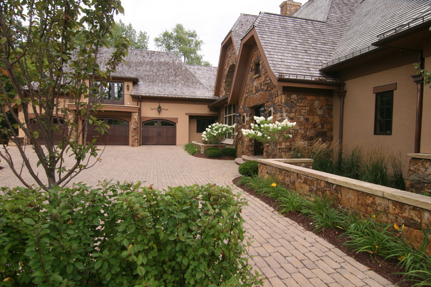 Driveway Design and Front Entry Lansdcaping Wayzata, MN