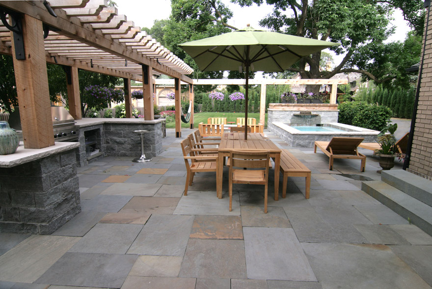 Minneapolis Small Dipping Pool with Water feature