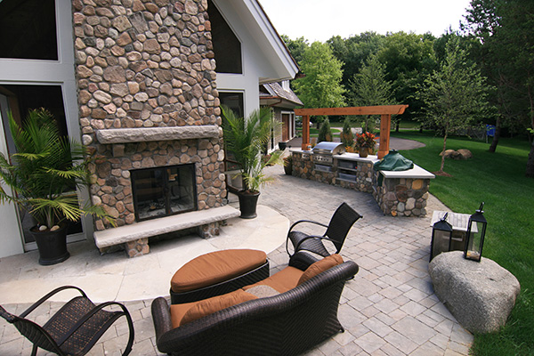 Yardscapes Flagstone Outdoor Kitchen And Fireplace Orono Minnesota