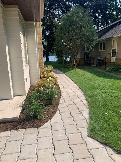 White Bear Lake Permeable Paver Walkway