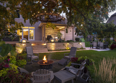 Fire Pit and Retaining Wall with Integrated Lighting