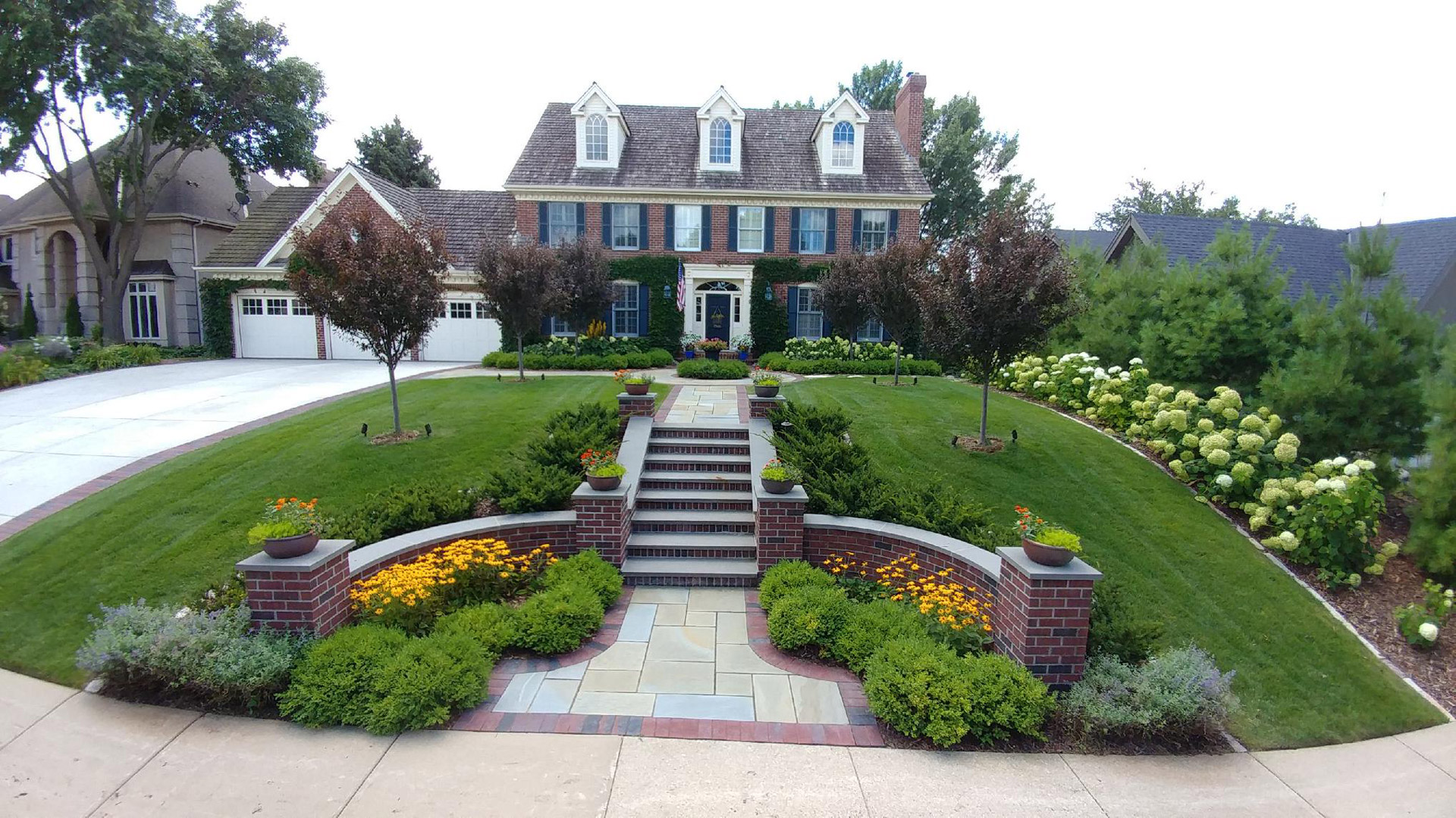 Landscape Contractor - Design and Installation in Bloomington, MN