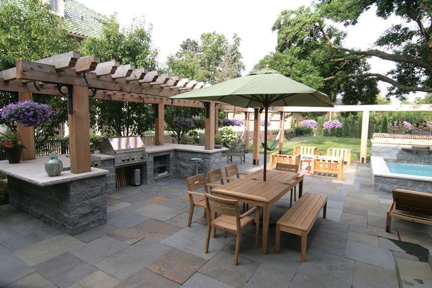 Outdoor Kitchen Design and Construction in Minneapolis-St. Paul